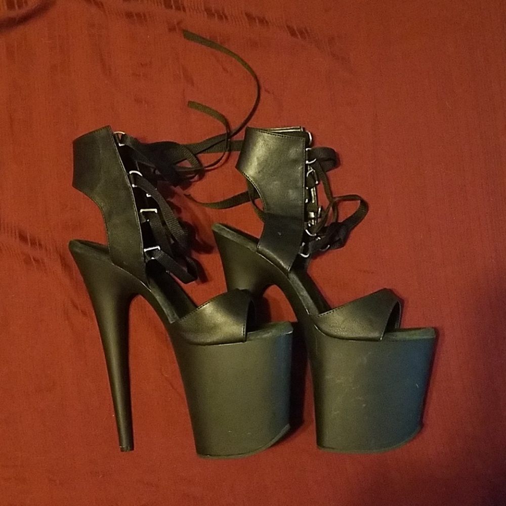 8 inch Pleasers